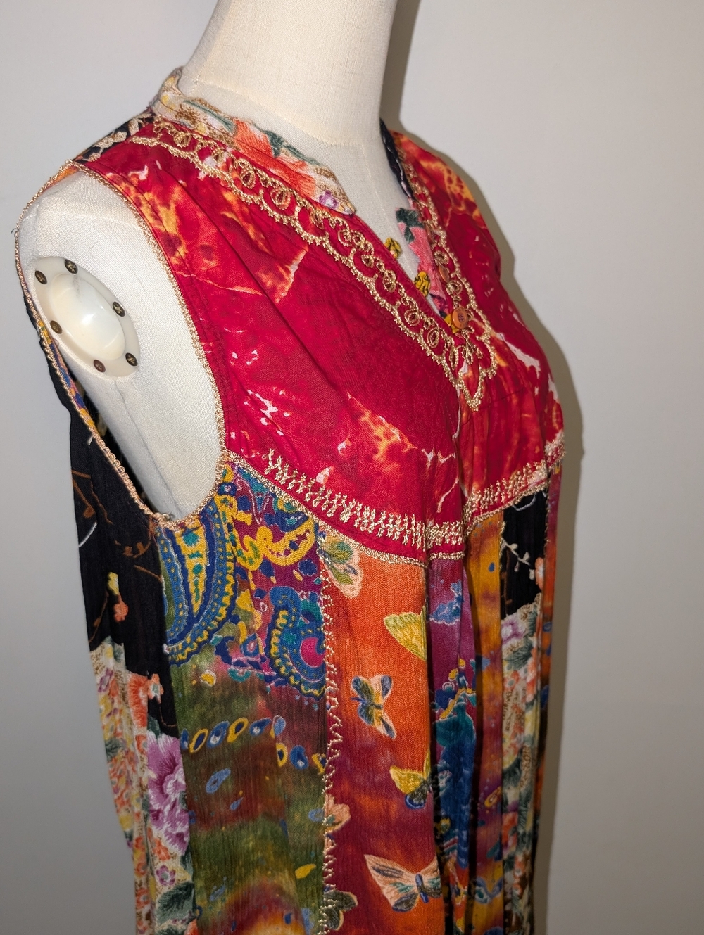 Vintage Red Yoke Multi-Color Sleeveless Mini Dress - Picture 4 of 9